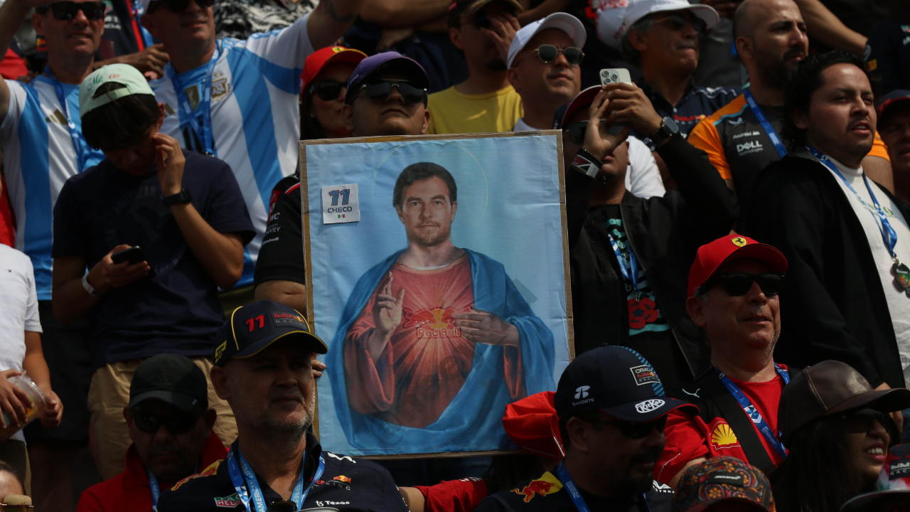 La historia de Checo Pérez en el Gran Premio de México es un testimonio de su perseverancia y amor por el automovilismo.