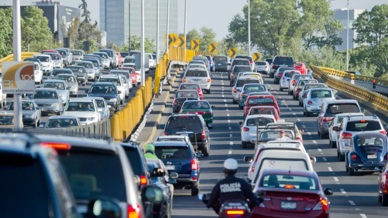 El programa Hoy No Circula es una medida esencial para mejorar la calidad del aire en la CDMX y el Edomex.