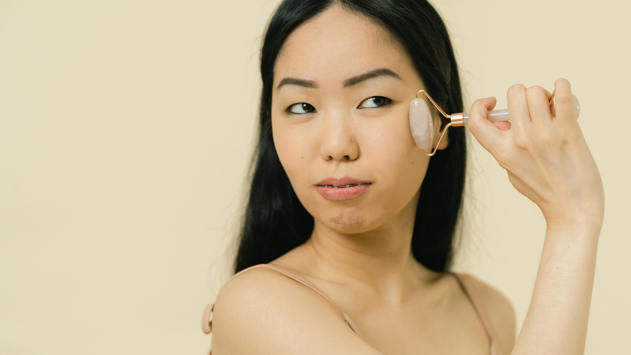 El Kobido es un antiguo masaje facial japonés que ha ganado popularidad en todo el mundo gracias a sus sorprendentes beneficios para la piel.