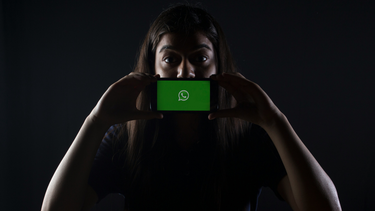 La seguridad de tu cuenta de WhatsApp es esencial para proteger tu privacidad y tus datos personales.