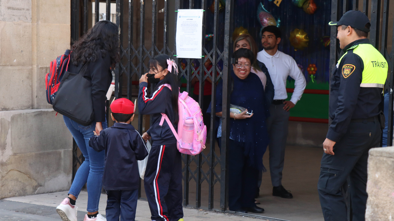 Con esta propuesta en debate, queda en manos de las autoridades decidir el futuro de los viernes del CTE y su impacto en la educación y la vida de los estudiantes y sus familias.