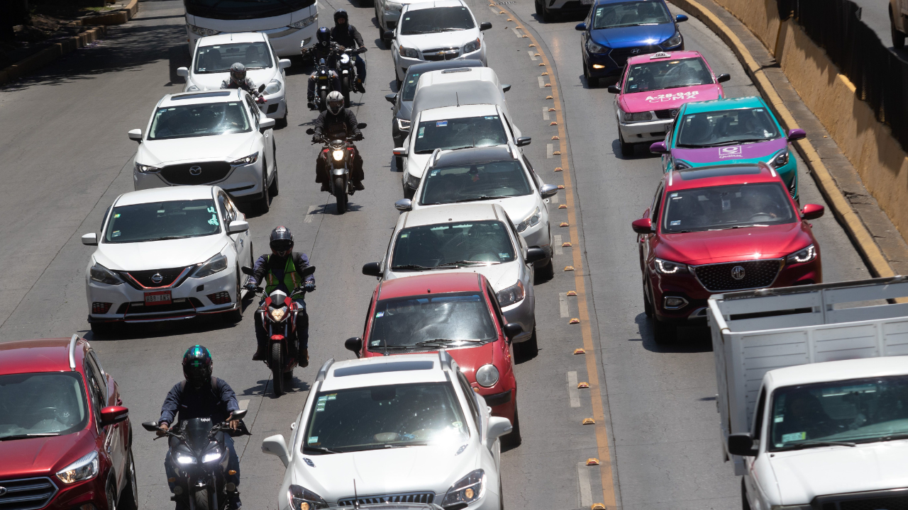 Recuerda que el Hoy No Circula es una medida ambiental que busca mejorar la calidad de vida en CDMX y Edomex.