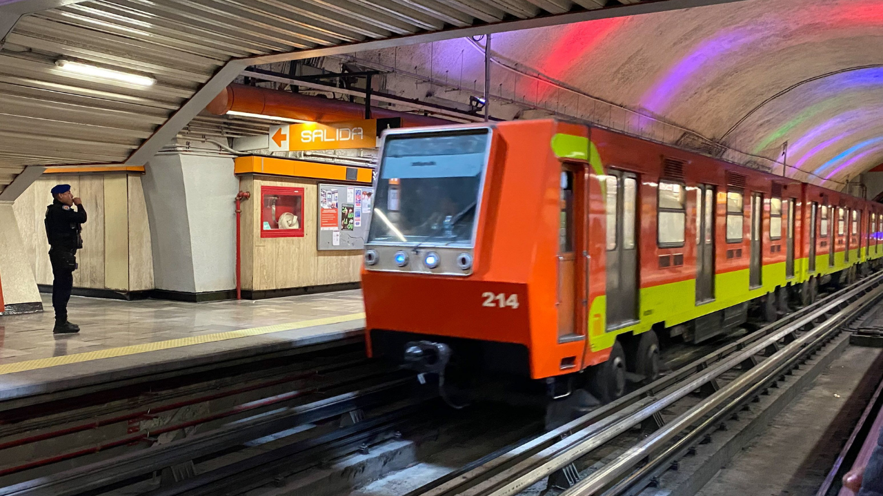 El Metro es uno de los medios de transporte más utilizados en México, conectando diariamente a miles de personas en diversas ciudades del país.