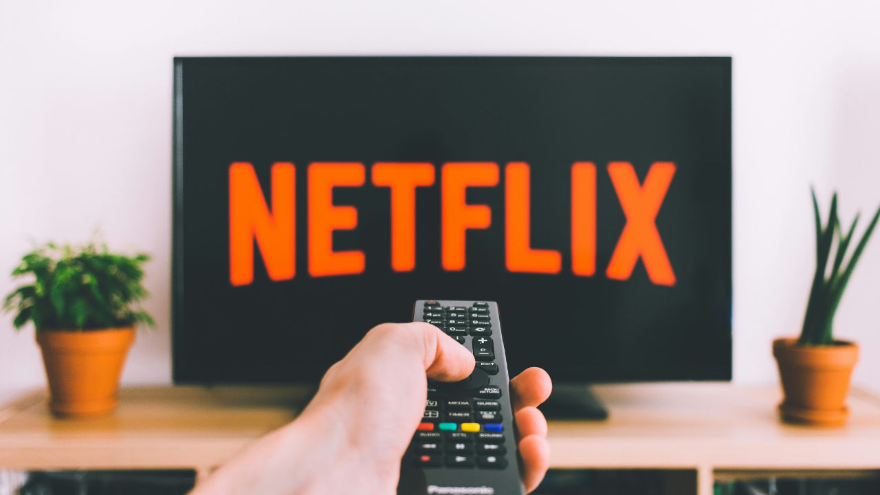 Netflix informó que los aumentos están alineados con su estrategia de crecimiento en contenido original y mejoras tecnológicas.