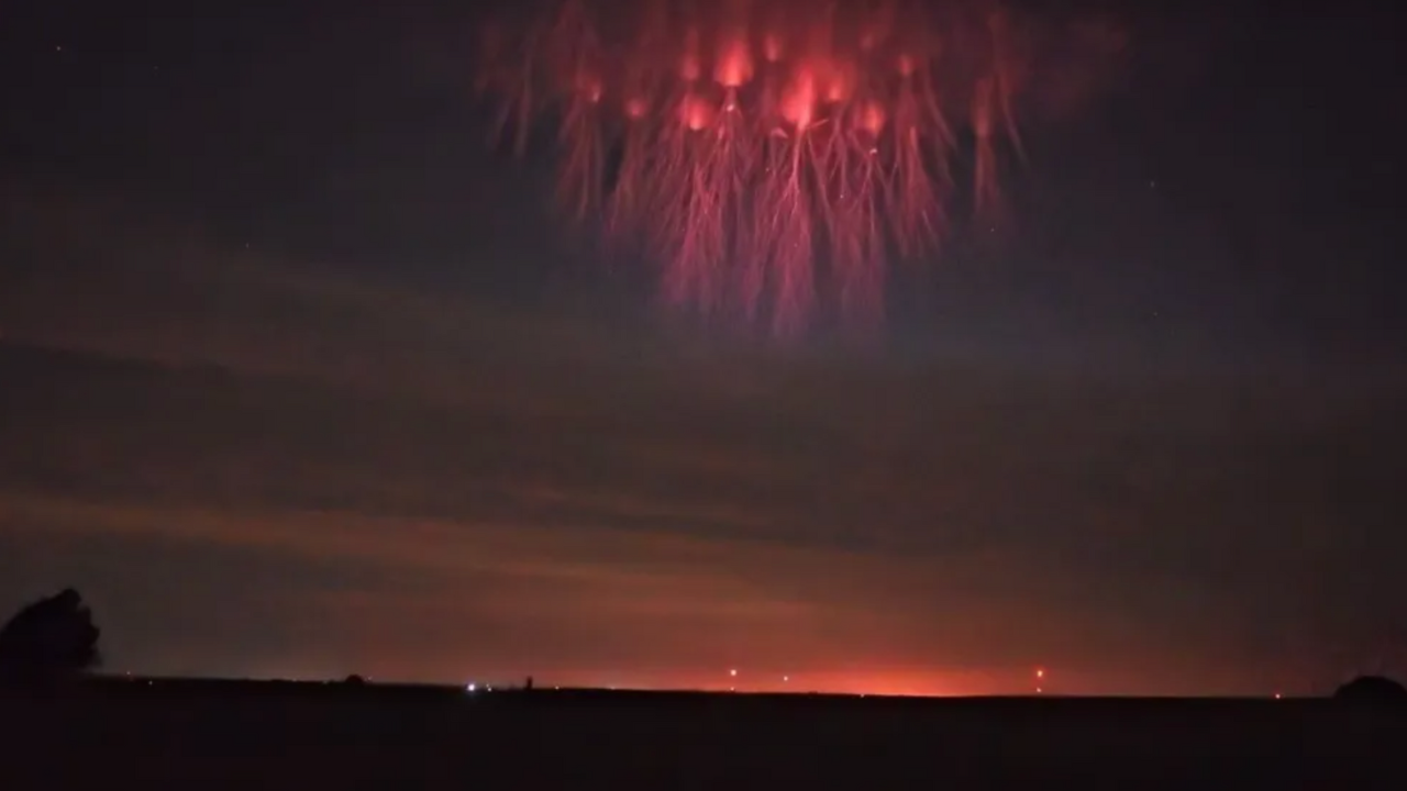 Los sprites rojos han sido objeto de interés para meteorólogos y físicos.