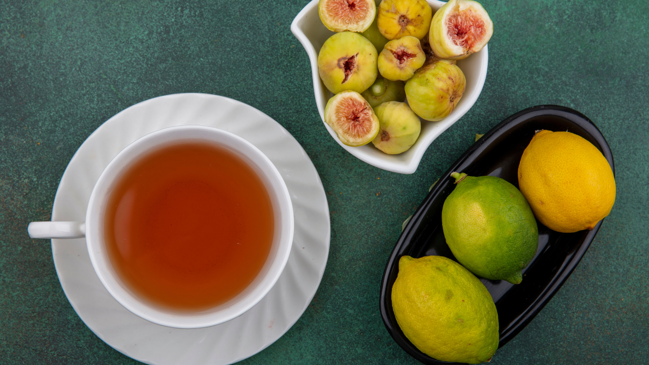 Además del té, disfruta de la guayaba fresca en licuados, mermeladas o conservas.