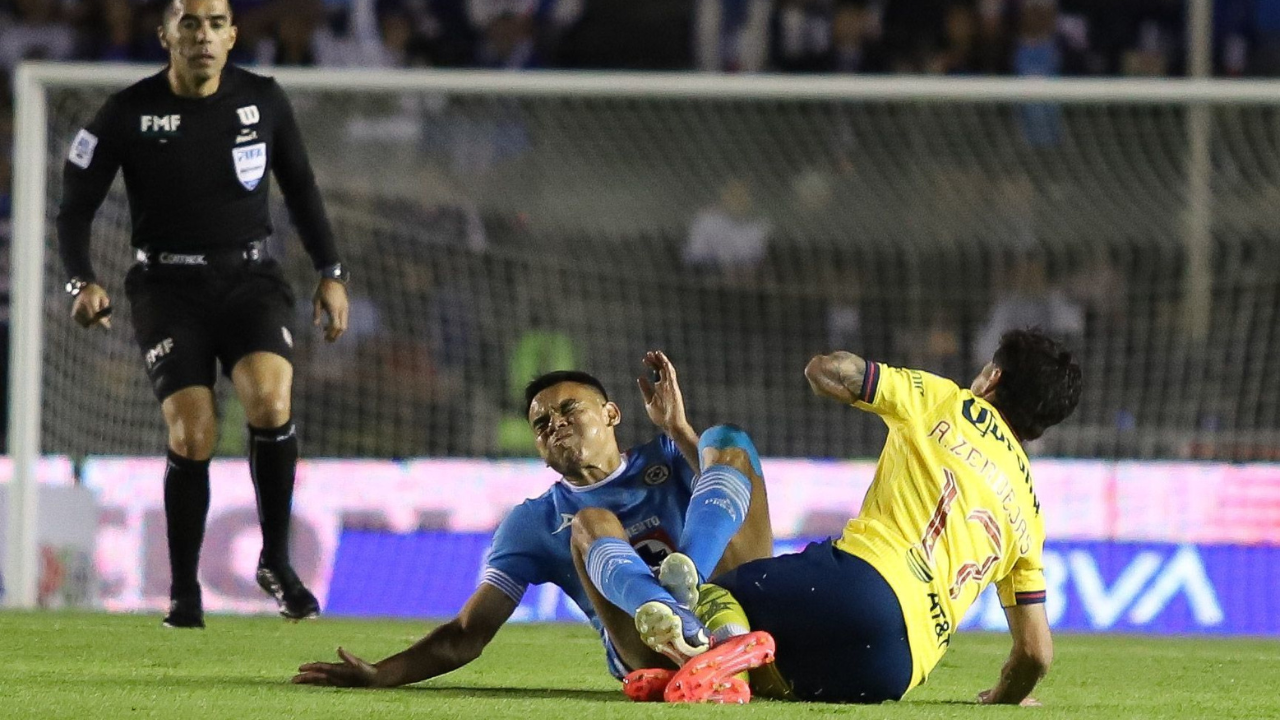 América y Monterrey avanzan a la gran final del Apertura 2024 tras una emocionante jornada de semifinales.